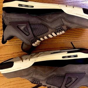 A MA MANIERE JORDAN 4 SIZE 12